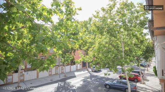 Alquiler de habitaciones en chalet compartido en Madrid - MADRID