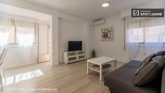 Apartamento de 2 dormitorios en alquiler en El Cabanyal - VALENCIA