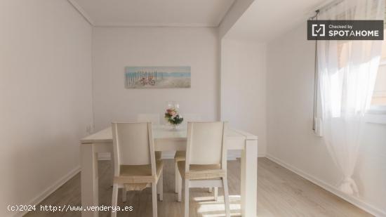 Apartamento de 2 dormitorios en alquiler en El Cabanyal - VALENCIA