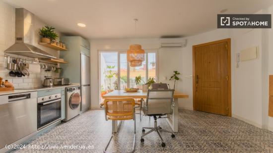 Apartamento de 2 dormitorios en alquiler en Valencia - VALENCIA