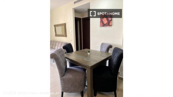 Apartamento completo de 2 dormitorios en Denia - ALICANTE