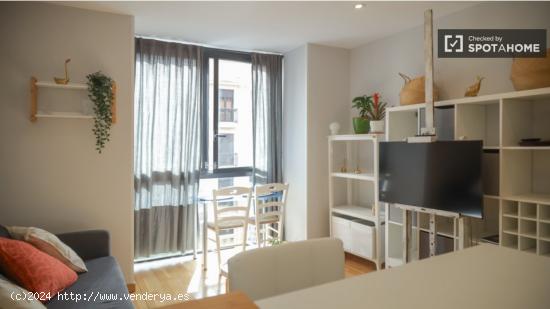 Apartamento de 1 dormitorio en alquiler en Pacífico - MADRID