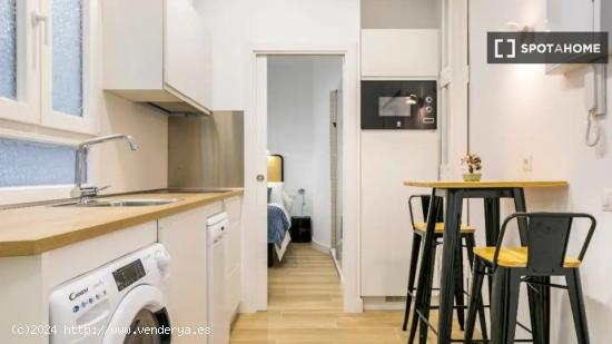 Apartamento de 1 dormitorio en alquiler en Legazpi - MADRID