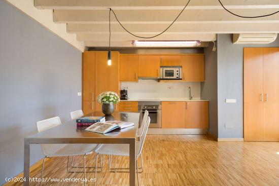 Apartamento entero de 3 habitaciones en Barcelona. - BARCELONA