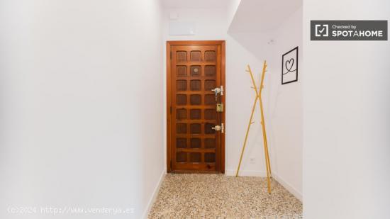 Se alquila habitación en piso de 4 dormitorios en Burjassot - VALENCIA