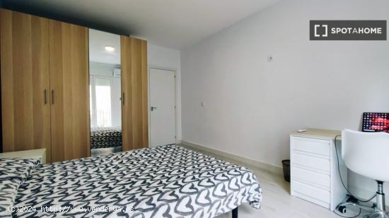 Habitación en piso compartido en valència - VALENCIA