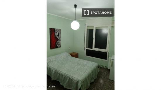 Habitación en piso compartido en Sabadell - BARCELONA