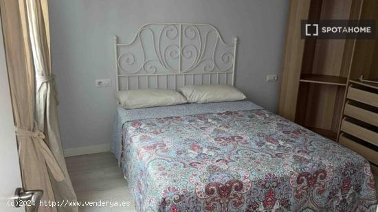 Apartamento de 2 dormitorios en alquiler en Triana - SEVILLA