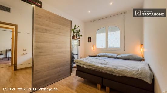 Alquiler de habitaciones en apartamento de 2 dormitorios en Horta-Guinardó - BARCELONA