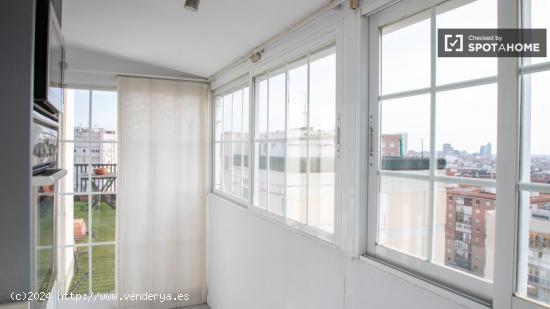 Apartamento de 2 dormitorios en alquiler en Madrid - MADRID