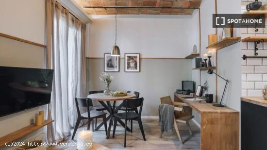 Apartamento de 2 dormitorios en alquiler en L'Eixample - BARCELONA