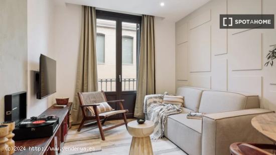 Apartamento de 2 dormitorios en alquiler en Ciutat Vella - BARCELONA