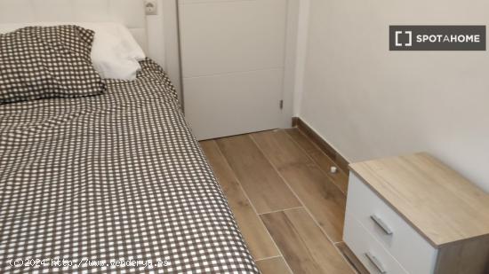 Habitación en piso compartido en valència - VALENCIA