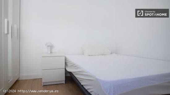 Habitación en alquiler en apartamento de 3 dormitorios en Getafe, Madrid - MADRID