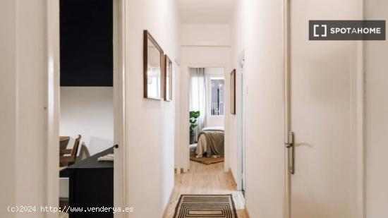 Apartamento de 3 dormitorios en alquiler en Barcelona - BARCELONA