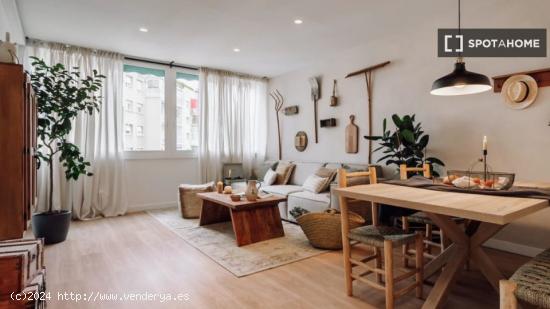 Apartamento de 2 dormitorios en alquiler en Gràcia - BARCELONA