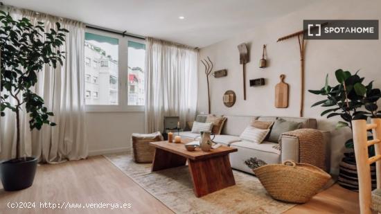 Apartamento de 2 dormitorios en alquiler en Gràcia - BARCELONA