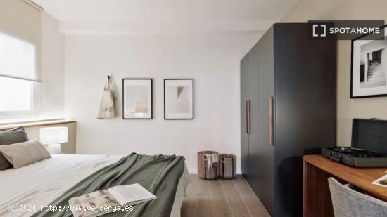 Apartamento de 2 dormitorios en alquiler en Ciutat Vella - BARCELONA