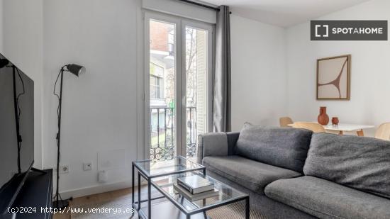 Apartamento de 2 dormitorios en alquiler en Madrid - MADRID