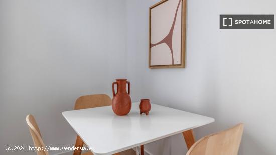 Apartamento de 2 dormitorios en alquiler en Madrid - MADRID