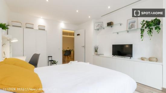 Habitaciones en alquiler en el apartamento de 5 dormitorios en Les Corts - BARCELONA