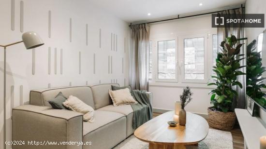 Apartamento de 3 dormitorios en alquiler en Barcelona - BARCELONA