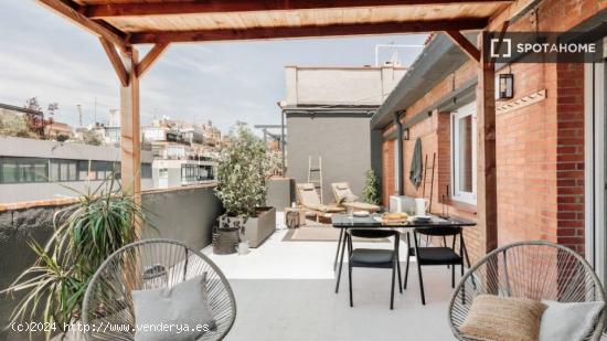 Apartamento de 3 dormitorios en alquiler en Barcelona - BARCELONA