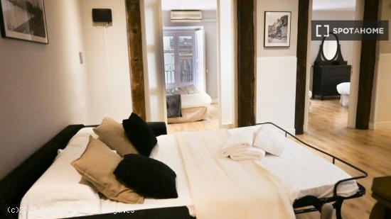 Apartamento de 4 dormitorios en alquiler en madrid. - MADRID