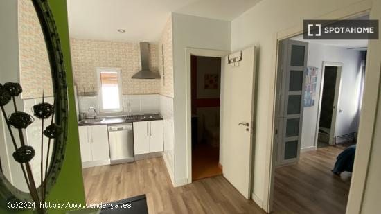 Apartamento de 2 dormitorios en alquiler en Madrid - MADRID