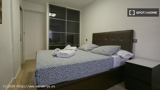 Apartamento de 2 dormitorios en alquiler en Carabanchel - MADRID