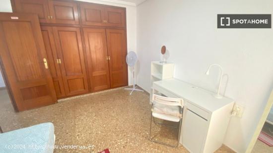 Habitación en piso compartido en valència - VALENCIA