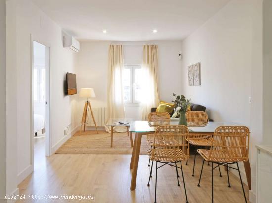 Apartamento entero de 2 dormitorios en Barcelona. - BARCELONA