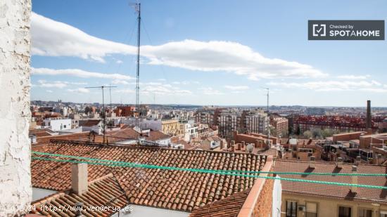 Apartamento de 3 habitaciones en alquiler en Madrid - MADRID