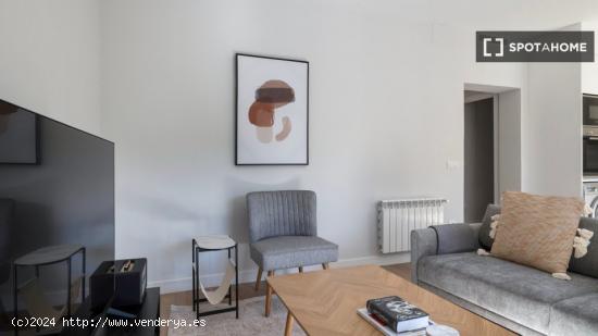 Apartamento de 2 dormitorios en alquiler en Madrid - MADRID