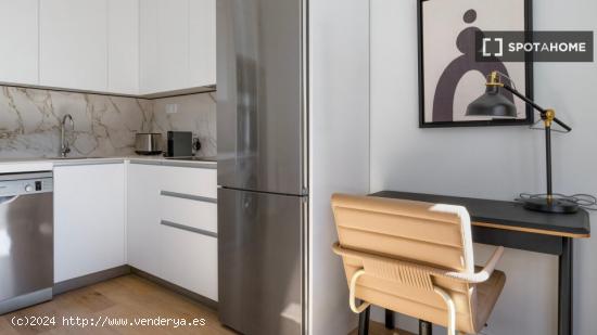 Apartamento de 2 dormitorios en alquiler en Madrid - MADRID