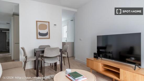 Apartamento de 2 dormitorios en alquiler en Madrid - MADRID