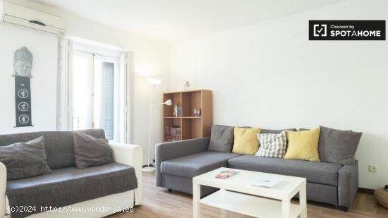 Adorable apartamento de 1 dormitorio en alquiler cerca del emblemático Gran Vía en el moderno Mala