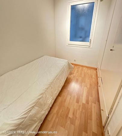  1 dormitorio en piso compartido en Barcelona - BARCELONA 