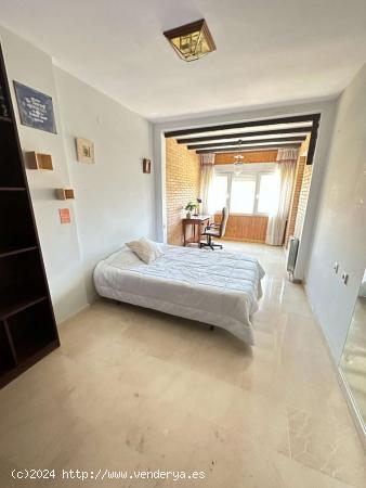 1 dormitorio en piso compartido en Granada - GRANADA