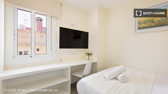 Apartamento de 2 dormitorios en alquiler en Ciutat Vella - BARCELONA