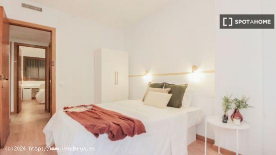 Habitaciones para alquilar en apartamento de 7 habitaciones en Sarrià-Sant Gervasi - BARCELONA