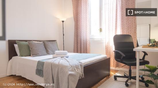 Habitación elegante con llave independiente en apartamento compartido, Salamanca - MADRID