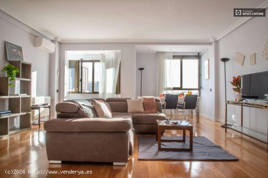 Apartamento de 2 dormitorios en alquiler en Tetuan, Madrid. - MADRID