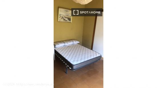 1 dormitorio en piso compartido en Zaragoza - ZARAGOZA