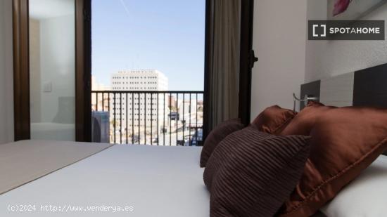 Piso de 1 dormitorio en alquiler en Campanar, Valencia - VALENCIA