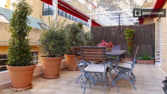 Apartamento completo de 2 dormitorios en Málaga - MALAGA