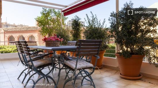 Apartamento completo de 2 dormitorios en Málaga - MALAGA