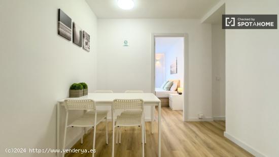 ¡Se alquila habitación en Barcelona! - BARCELONA