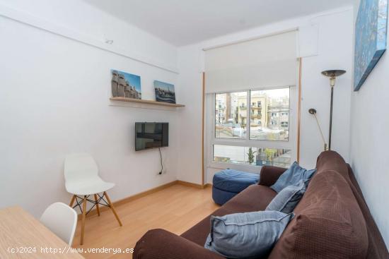 Apartamento entero de 3 habitaciones en Barcelona. - BARCELONA