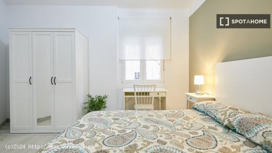 Apartamento de 2 dormitorios en alquiler en Tetuán, Madrid - MADRID